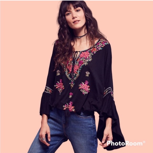 Free People Tops - FREE PEOPLE Black pink batwing oversized bohemian floral embroidered peasant top